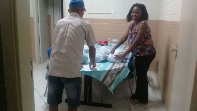 Entrega de Uniformes Escolares