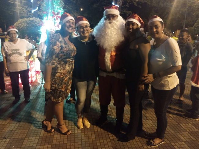 Apresentação de Natal - Espaço Amigo e CCI