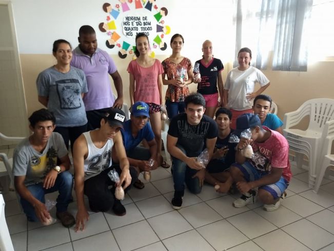 Entrega de ovos de Páscoa dos projetos da Secretaria Municipal de Promoção Social
