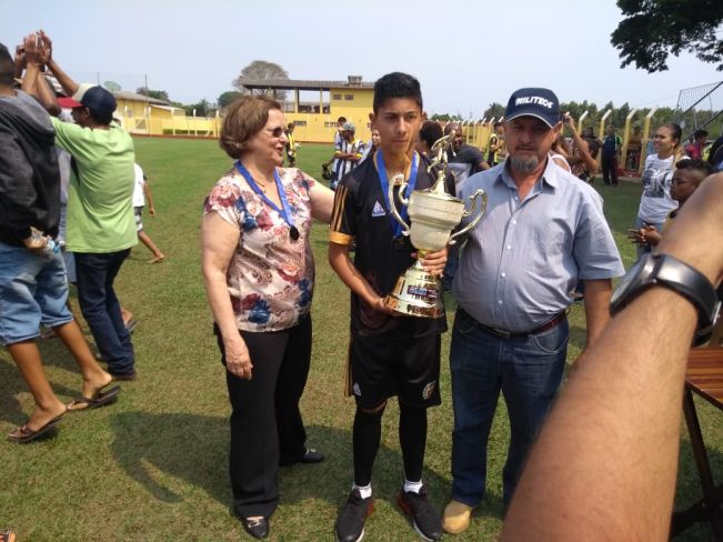 Alvinlândia recebe Final da 6ª Copa Bom Senso e é campeã com o Sub-13