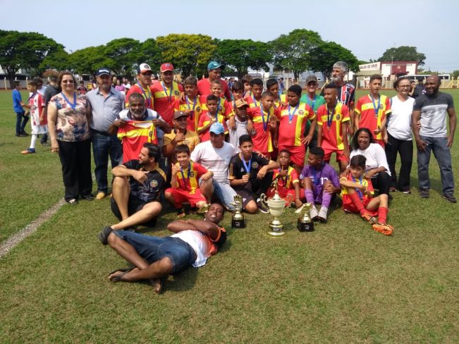 Alvinlândia recebe Final da 6ª Copa Bom Senso e é campeã com o Sub-13
